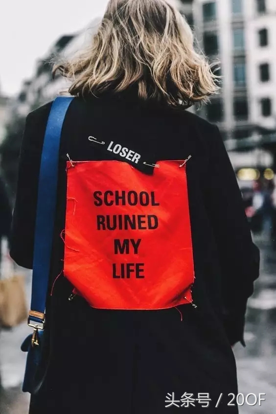 新年如何穿得好看又暖又时髦,新年穿大红大紫