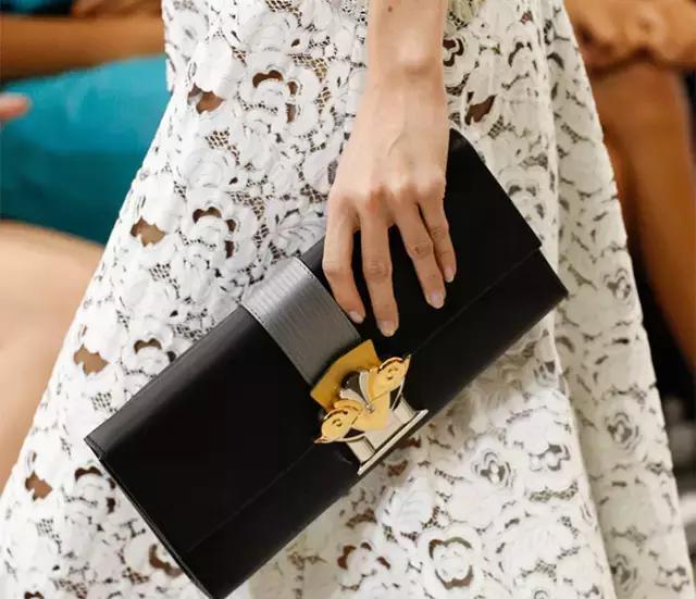 最新款包包比较,2018大牌新款包包