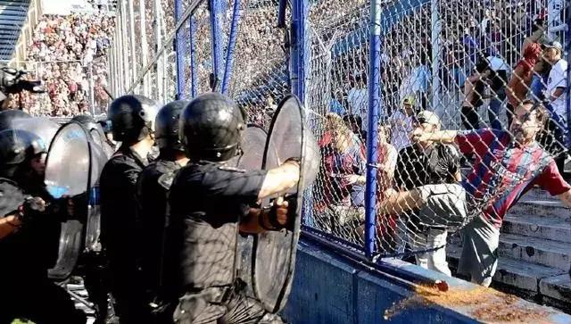 周末读人|特维斯的去留,“十里洋场”还是“潘帕斯草原”?