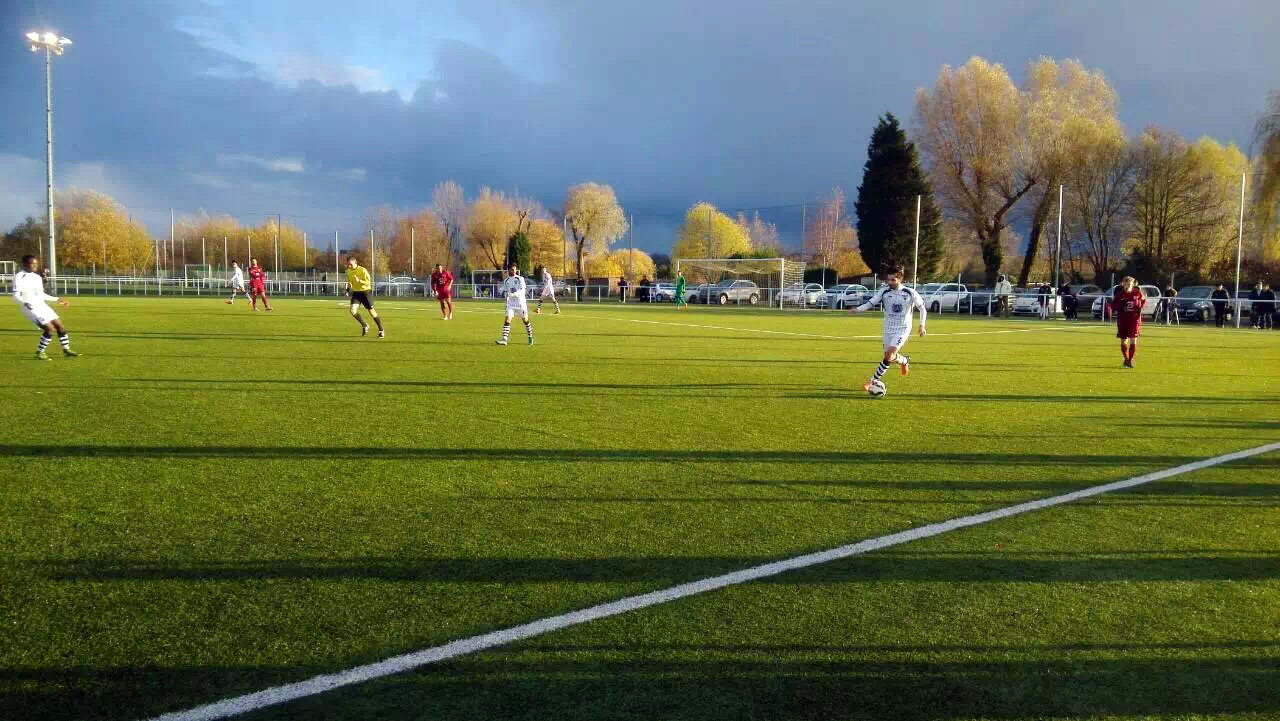 足球训练对小孩的成长有什么帮助,黎教练足球