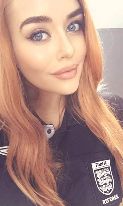 这些美女一登场，整个球场的人都暂停看球了