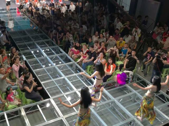 城市日历官微｜大派送！《我想有个家》纪念版台历新鲜出炉！俊男靓女！神仙眷侣全包罗！转发就送！