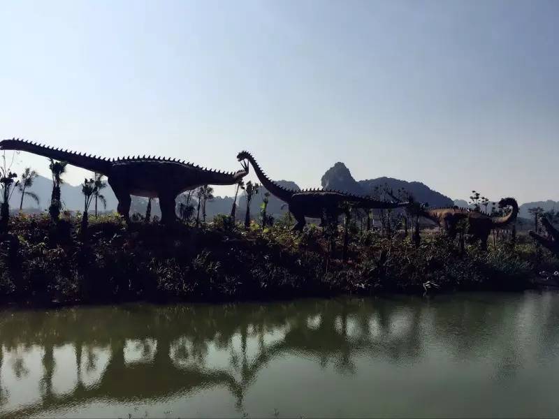 侏罗纪公园中的恐龙,侏罗纪水上乐园出现真实恐龙