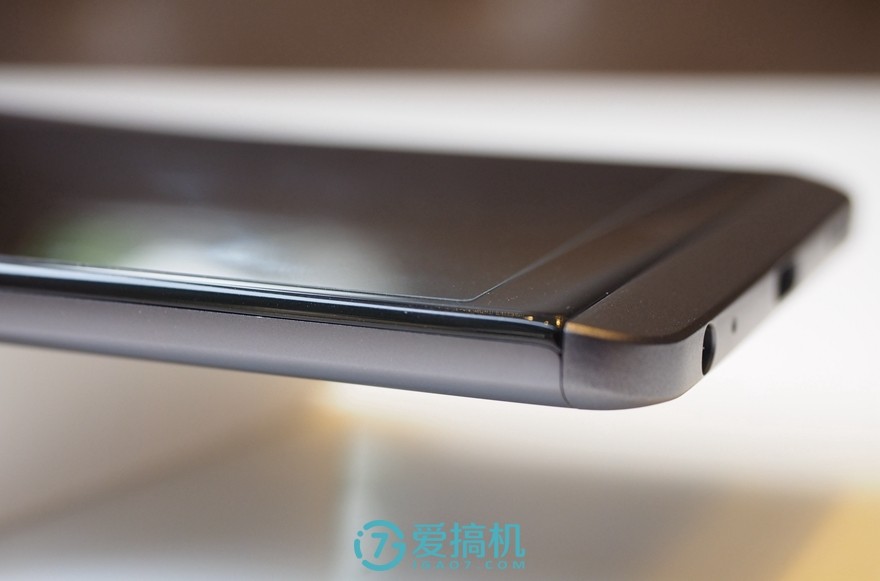 不一样的手机lg,不一样的双屏手机