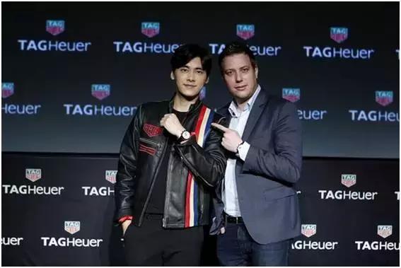 李易峰冬季穿搭风格大全,跟着明星学穿搭成熟秋冬男