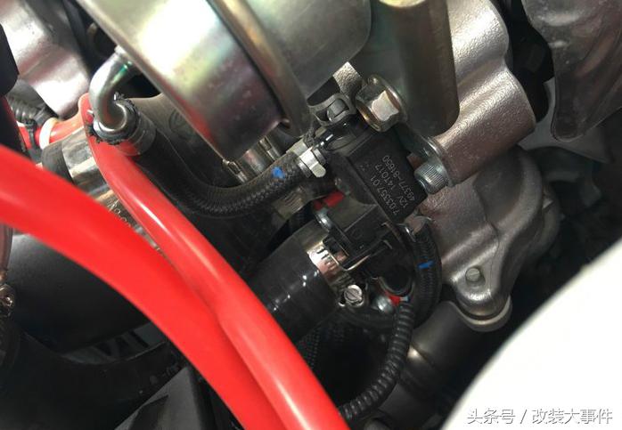 凯迪拉克atsl改装后扰流板,凯迪拉克atsl音响改装案例