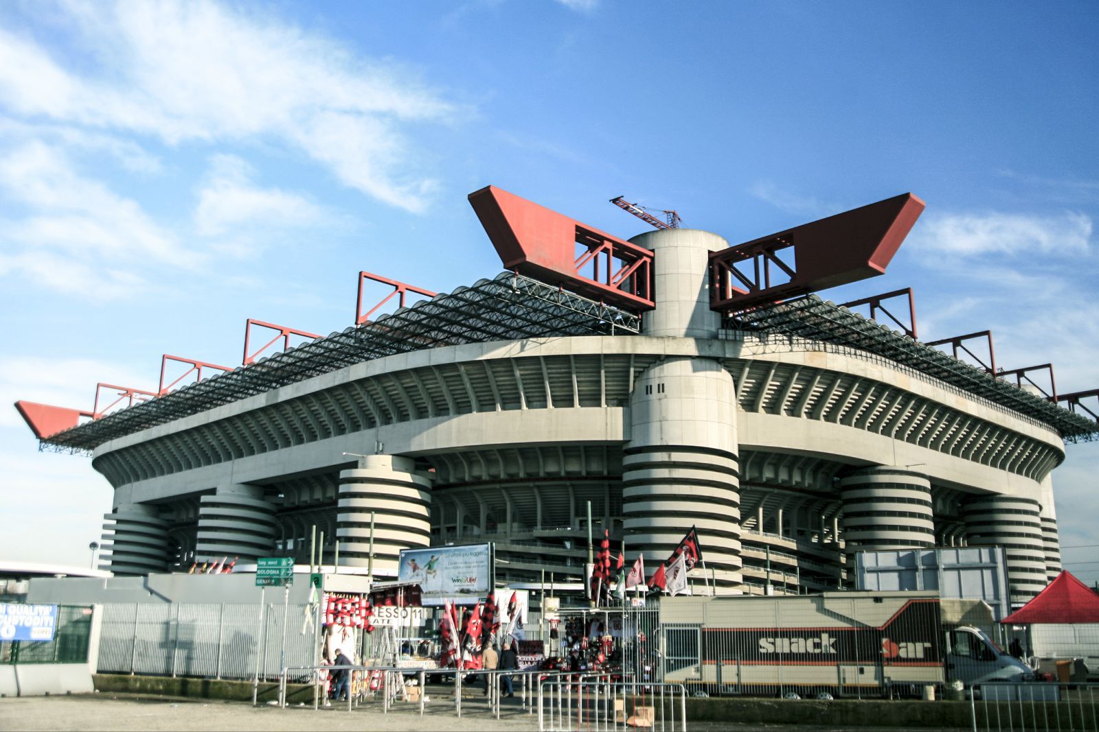 世界著名足球场多少公顷,世界知名足球场外观