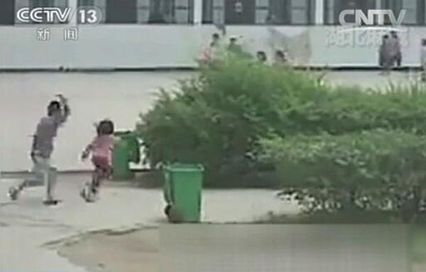 溜*毒冰**后为什么总怀疑有人要害自己？