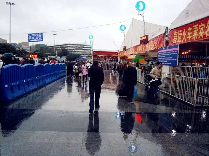 2008年广州火车站春运真实情况,2007年的广州火车站春运视频