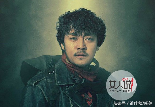 这个和孙继海合影的健硕男叫赵达，为演鬼吹灯王胖子，成了这样！