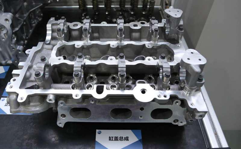 名爵zs纯蓝色,上汽名爵zs发动机抖动怎么解决