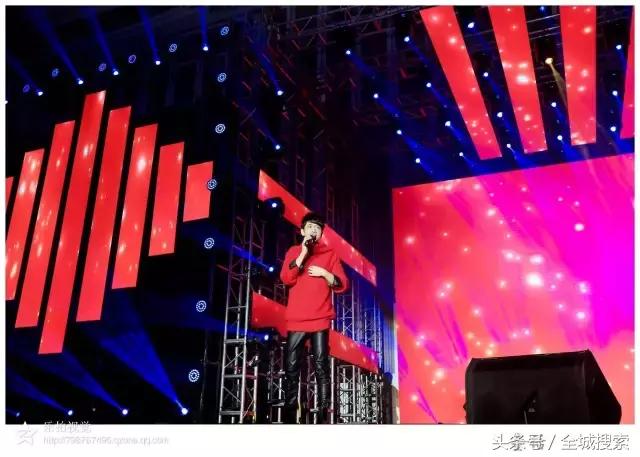 榻愬獩鐩存挱瑙嗛,榻愬獩