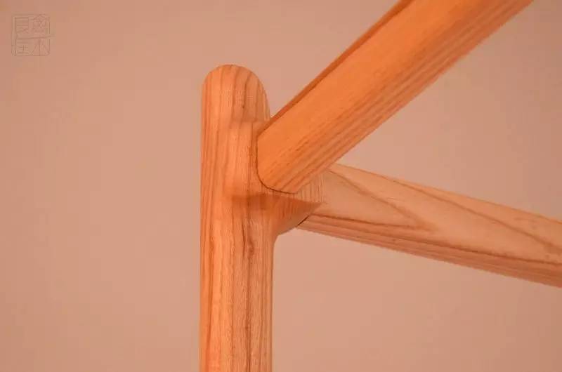 青岛实木定制床,珠海定制简约实木床