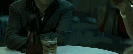 你们这些喜剧演员，正经演起戏来，也能如此精彩