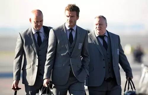 球星穿西装最帅,足球运动员穿西装最帅