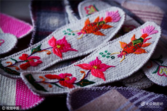 做绣花鞋垫全过程,做绣花鞋垫的全过程