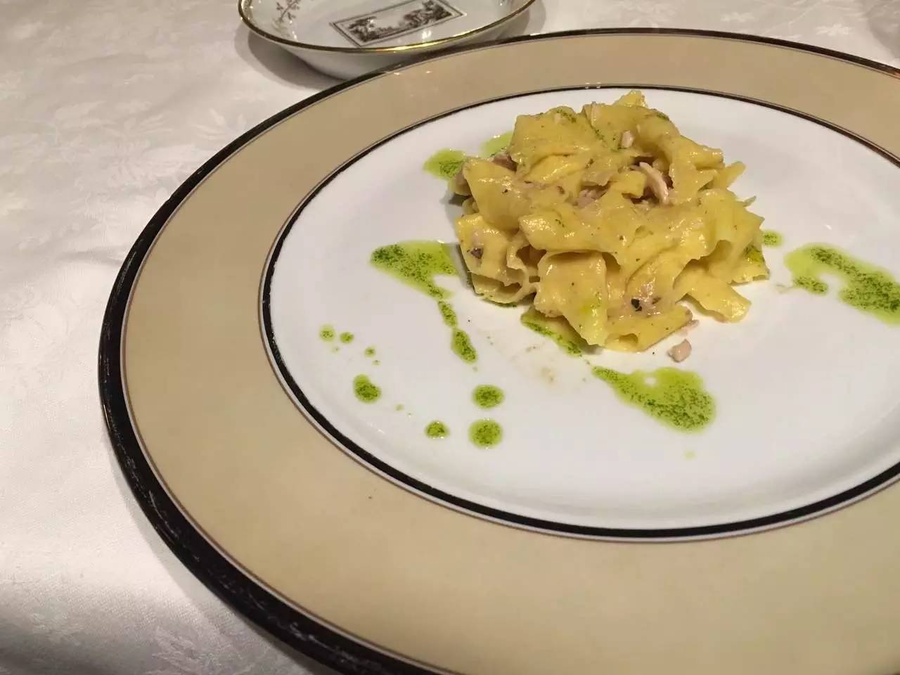 过年回家前，我准备天天慵懒性感地吃碗面