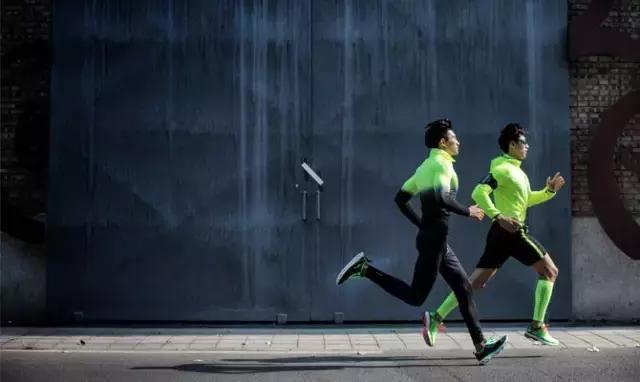 冬季零下7度跑步穿什么,各季节跑步穿搭