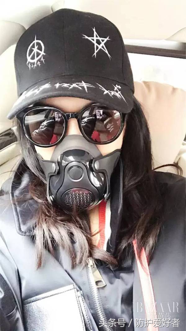 防雾霾明星有的是招儿！李晨秒型男周冬雨仍旧可爱