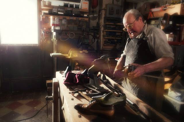 「WST干货」想要了解一个金融男生的品味，看看他穿的鞋子