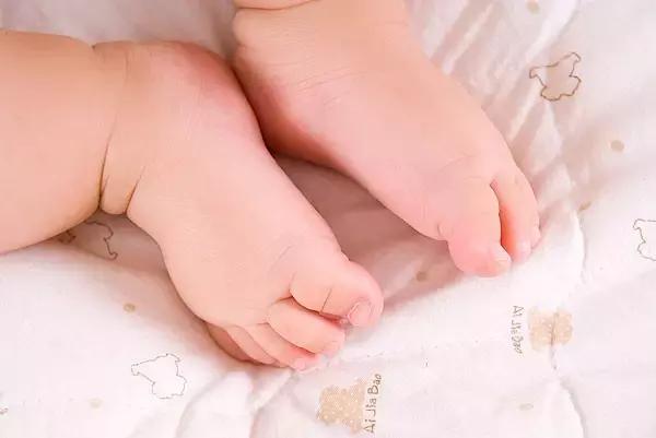 如何保护孩子的小脚丫,如何保护小脚丫