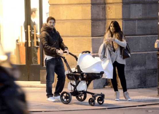 梅西到底有多豪华,梅西的座驾是什么车