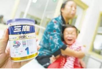 小孩腰痛会是结石吗,小孩腰疼不敢弯腰