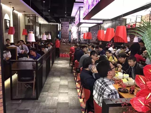 如此专心“*鸭做**”，让广州人一下子沸腾了