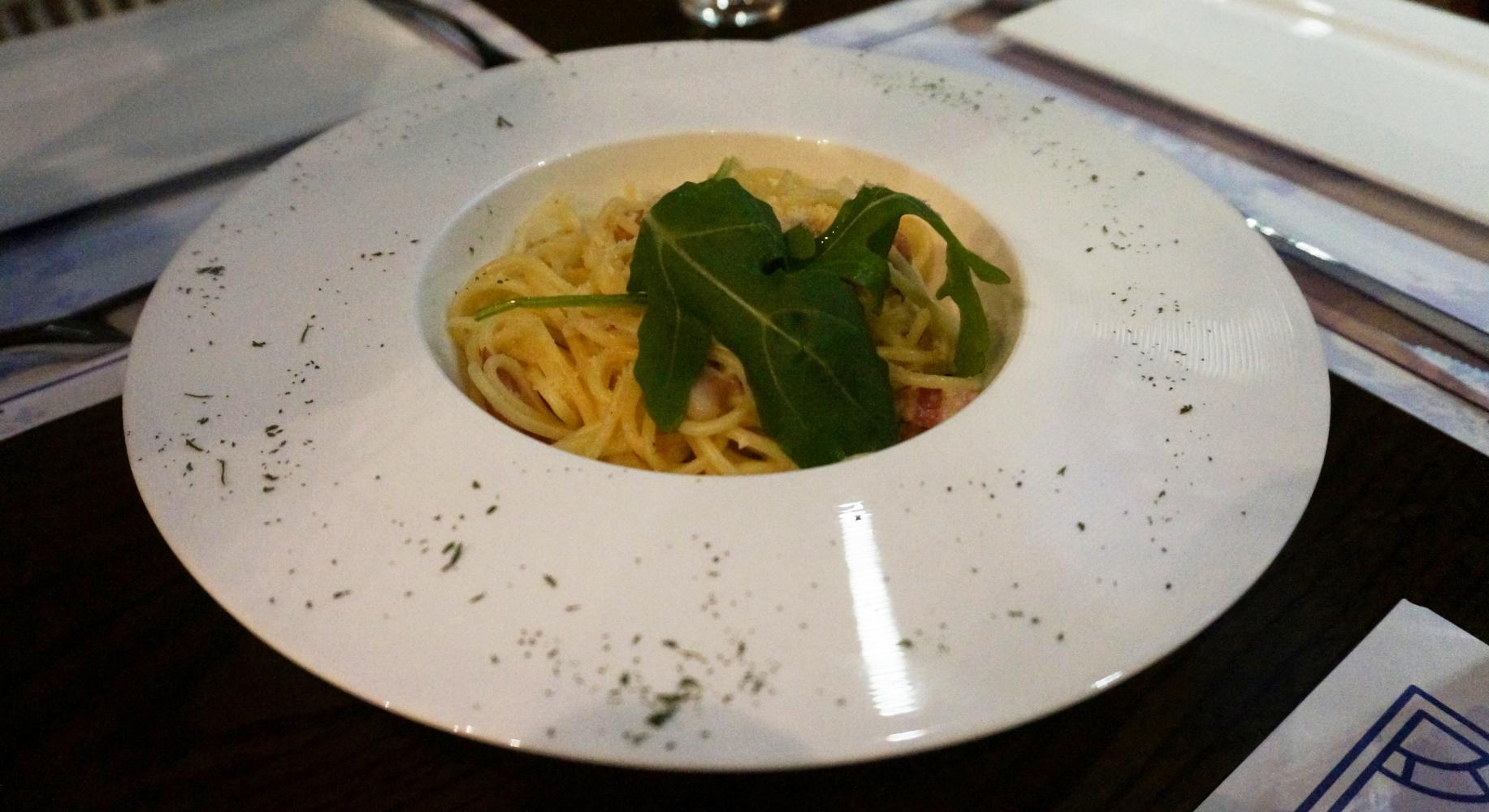 爱情友情最终还是败给亲情,爱情友情都会变成亲情