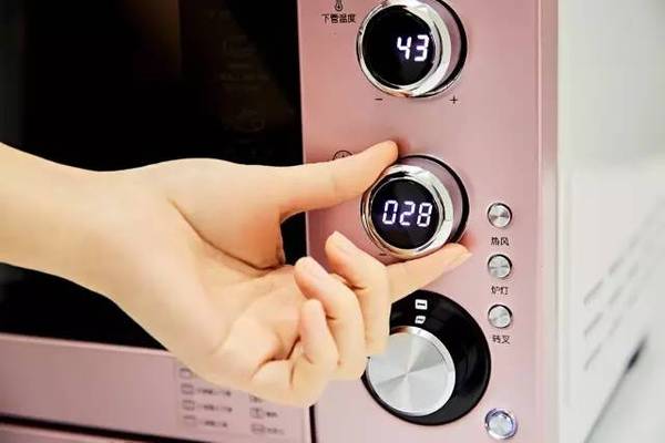 羡慕别人会烘焙？有了这台烤箱你也行