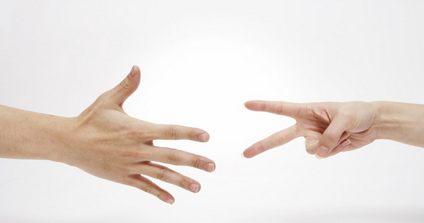 剪刀石头布的小说,石头剪刀布我爱你