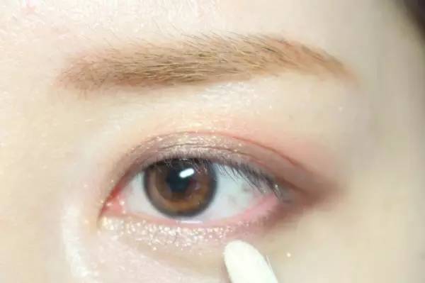 10分钟化妆小窍门视频,十分钟搞定的懒人化妆法推荐