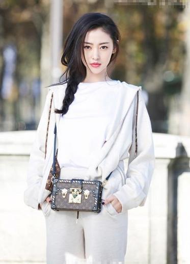 张天爱穿过的豹纹裙,张天爱碎花