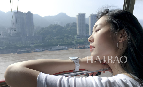 雅诗兰黛esteelauder沁水粉底液,esteelauder粉底液