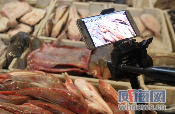 一个海鲜商贩的快递发货单