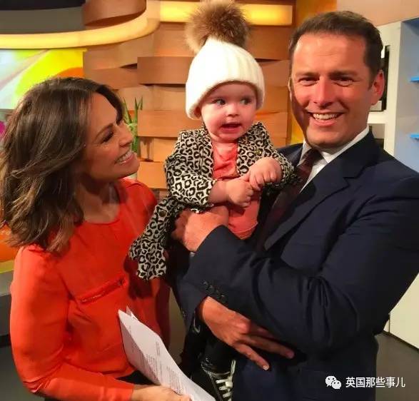 两岁能干嘛？人家的两岁……已经开始各种走秀代言了……