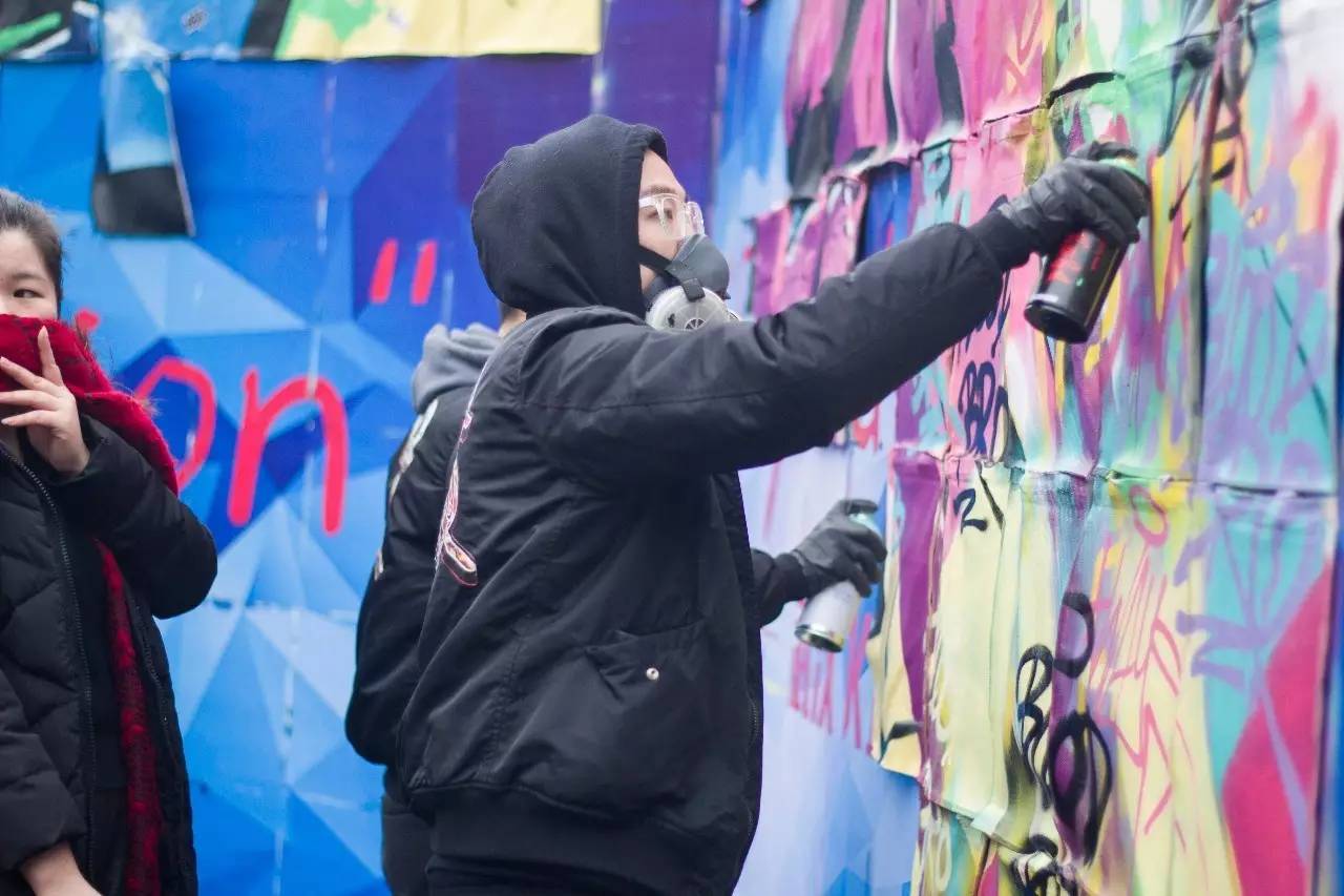 别只知道买驴牌，“哭泣”牌包了，武汉妹子们想不吃土就能变时髦的秘诀是……（内含福利）