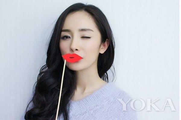 杨幂有1000多支大牌口红,杨幂收藏几百只口红