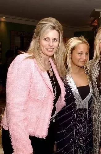 深夜东西｜155的土肥圆不仅瘦成了mini版，竟然还成了带货女王？她才是现实版变形计女主