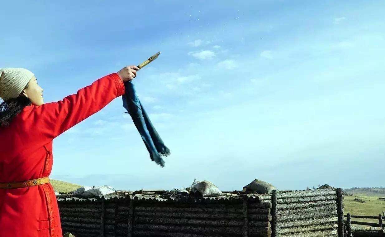 蒙古族过年拜年动作,蒙古族过年给父母拜年