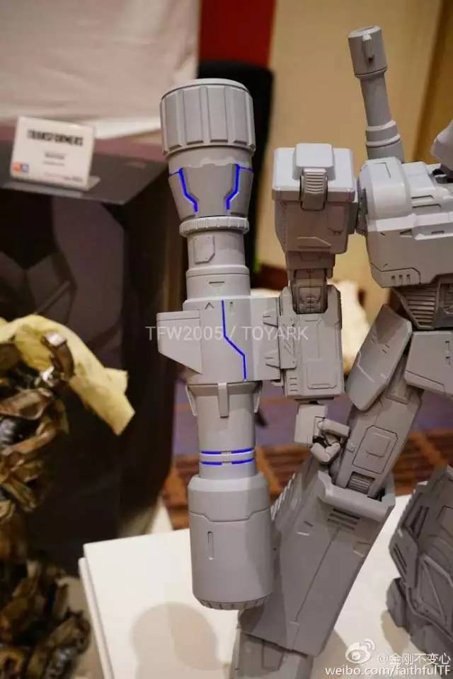 3a外传擎天柱可以变形吗,真正的擎天柱和大黄蜂变形金刚