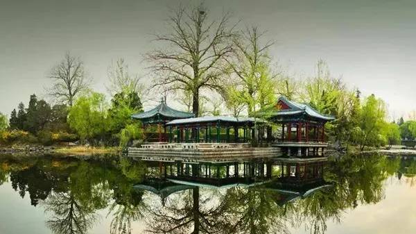 左边圆明园，右边颐和园，前边海淀公园，紧挨着北大和清华，厉害了word西苑医院｜再发现西苑医院的十大理由
