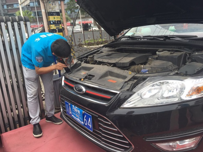 二手车教看车,师傅帮忙看车