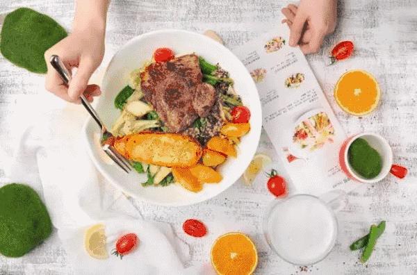 杭州-3℃，西湖边却开出了10000朵鲜花墙，只为让你度过一个史上最最少女心的情人节……