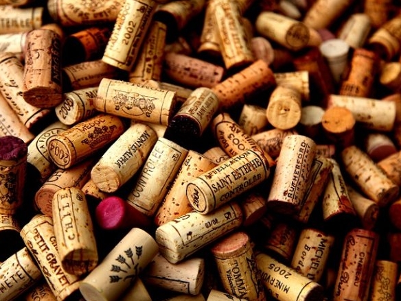 葡萄酒软木塞的秘密,葡萄酒盖子为什么用软木塞