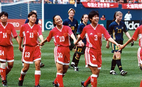 当年赛场上的铿锵玫瑰,2003年铿锵玫瑰