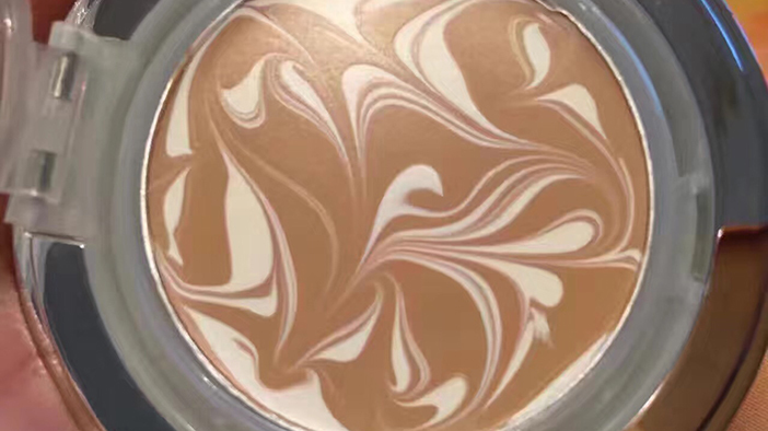 哪款大牌气垫比较水润,韩国气垫和欧美气垫