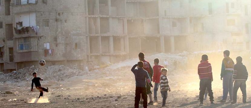 琛楀ご灏戝勾瓒崇悆,缁胯尩鍦轰笂鐨勫皯骞磋冻鐞冩ⅵ