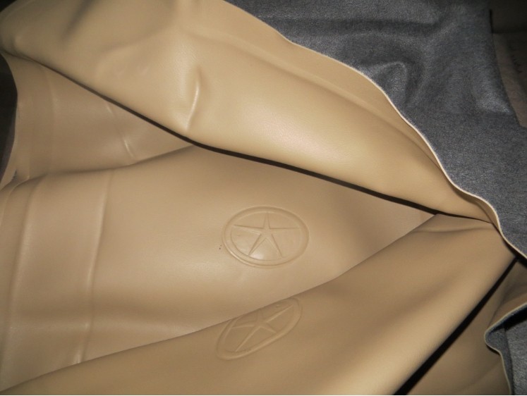 汽车地板用什么地板革,汽车地板革有必要铺吗