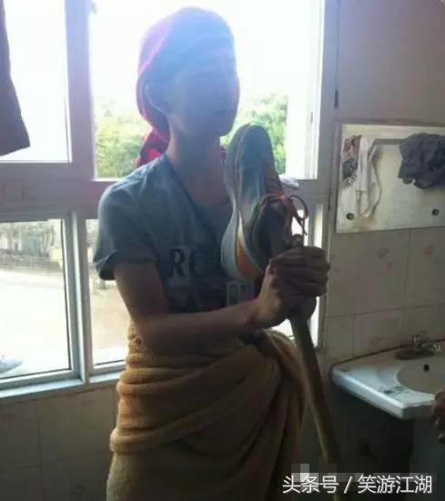 打针的搞笑动图,医生打针图片搞笑